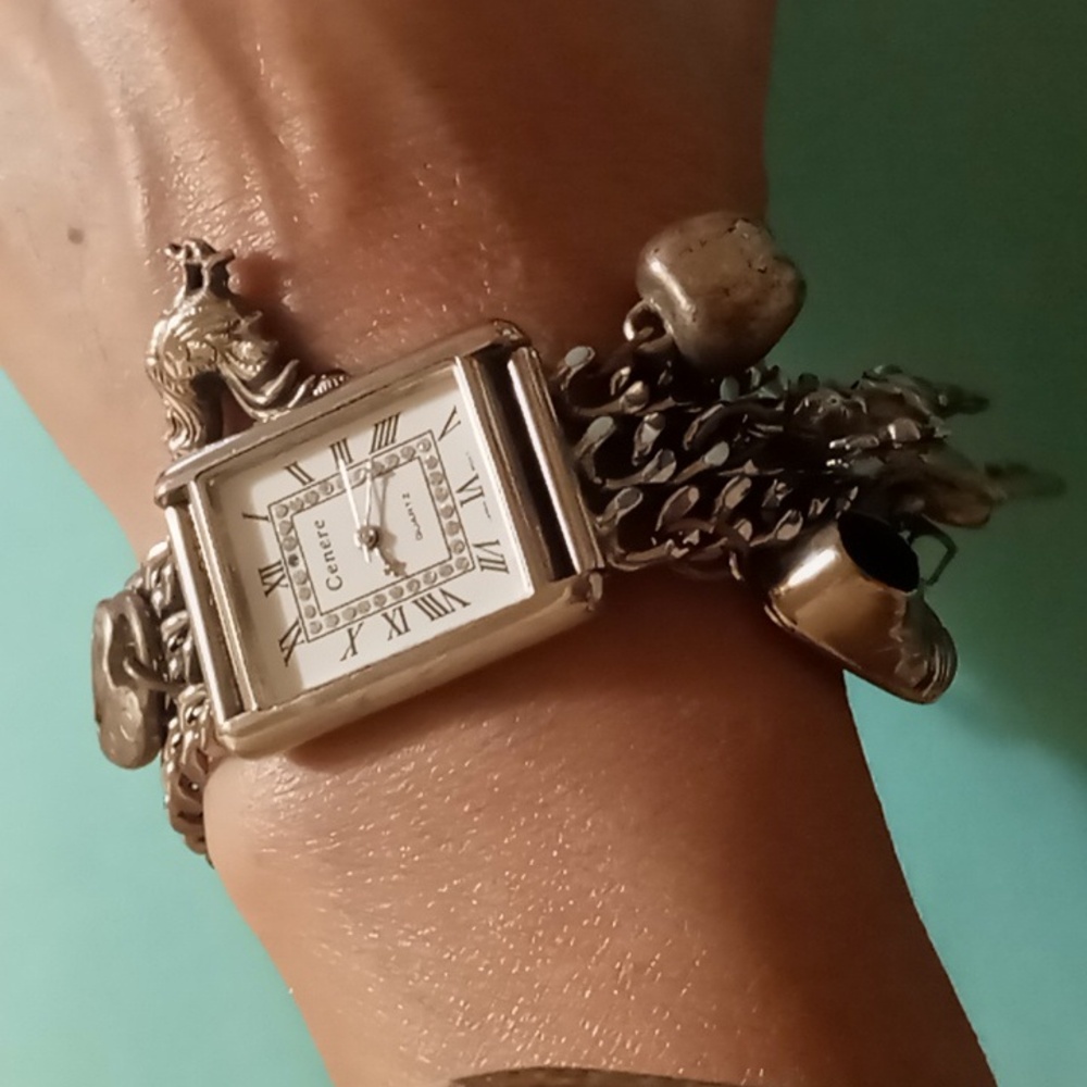 VINTAGE SUPER RARE CENERE WRISTWATCH WITH CHARMS 1950's
